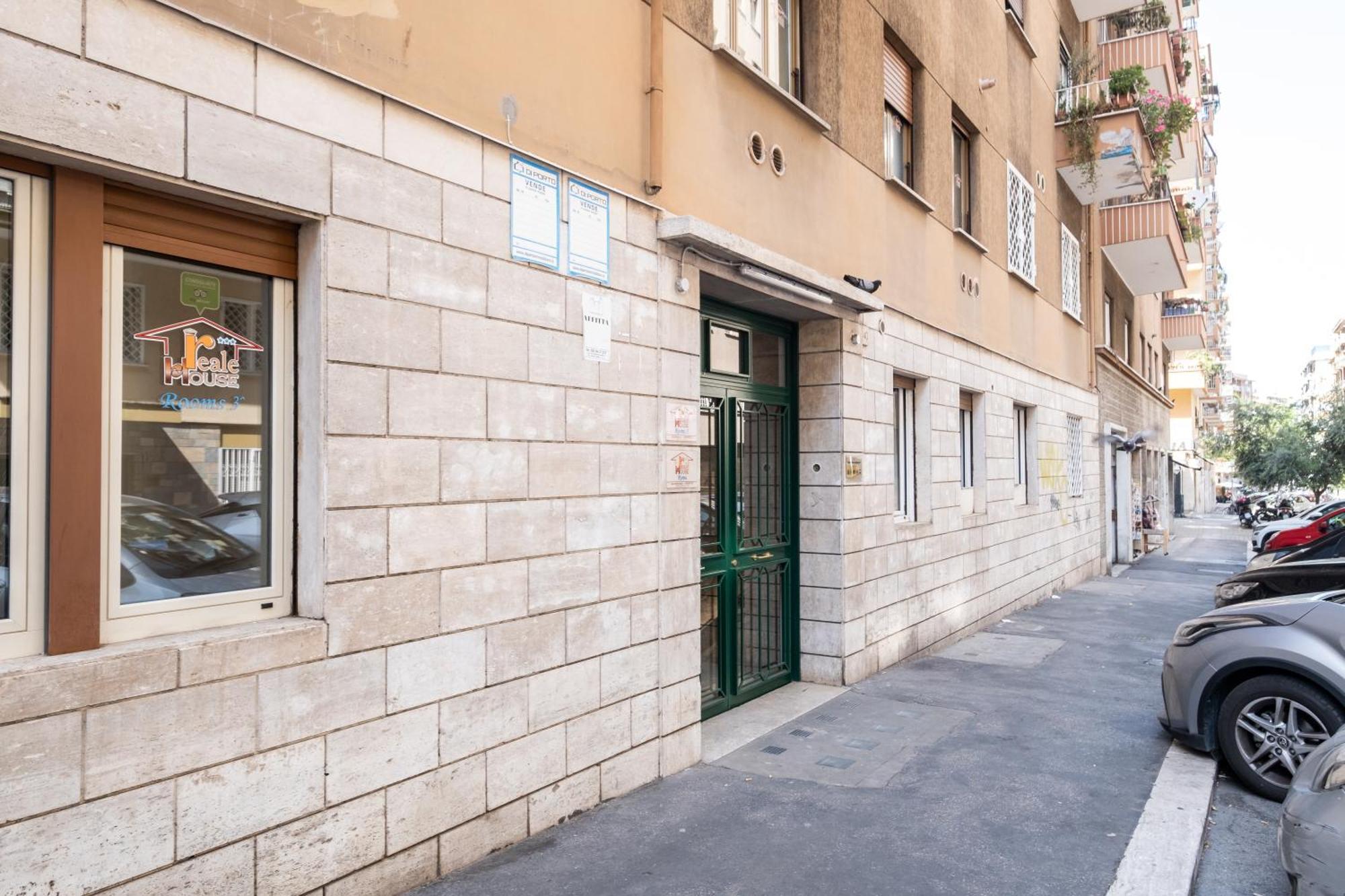 4Bnb - Reale House Rome Luaran gambar